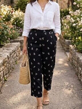 Women’s Linen Cropped Pants Size 8P Black Embroidered Floral Petite
